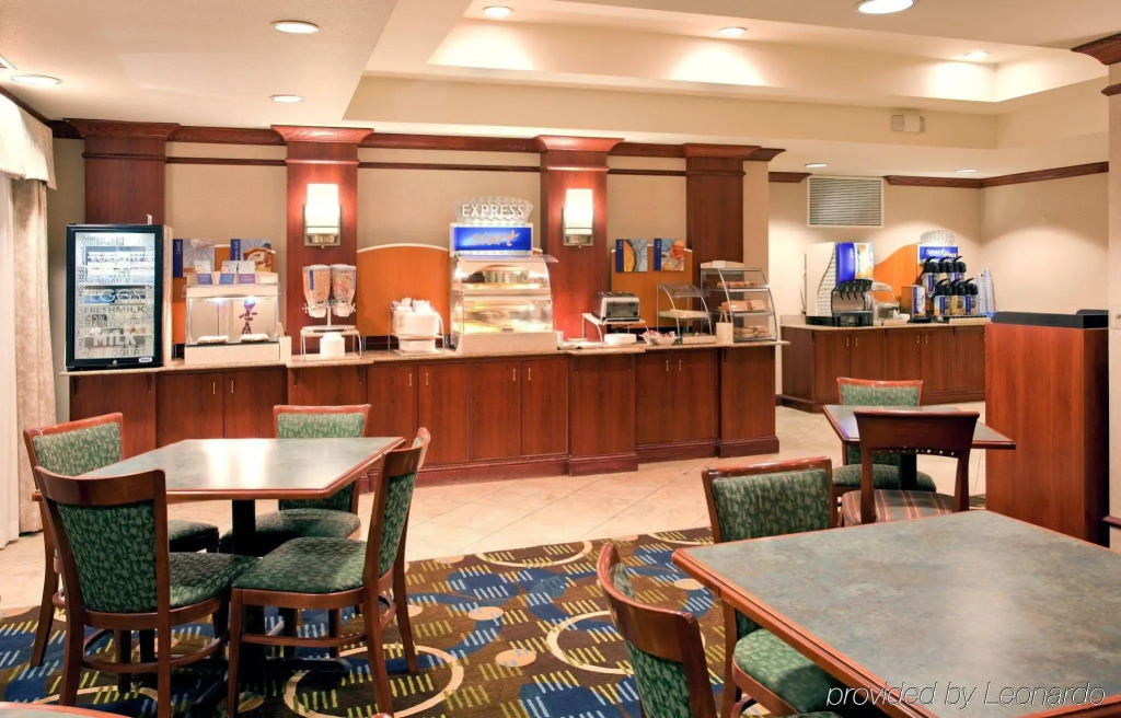 Holiday Inn Express Independence - Kansas City by IHG