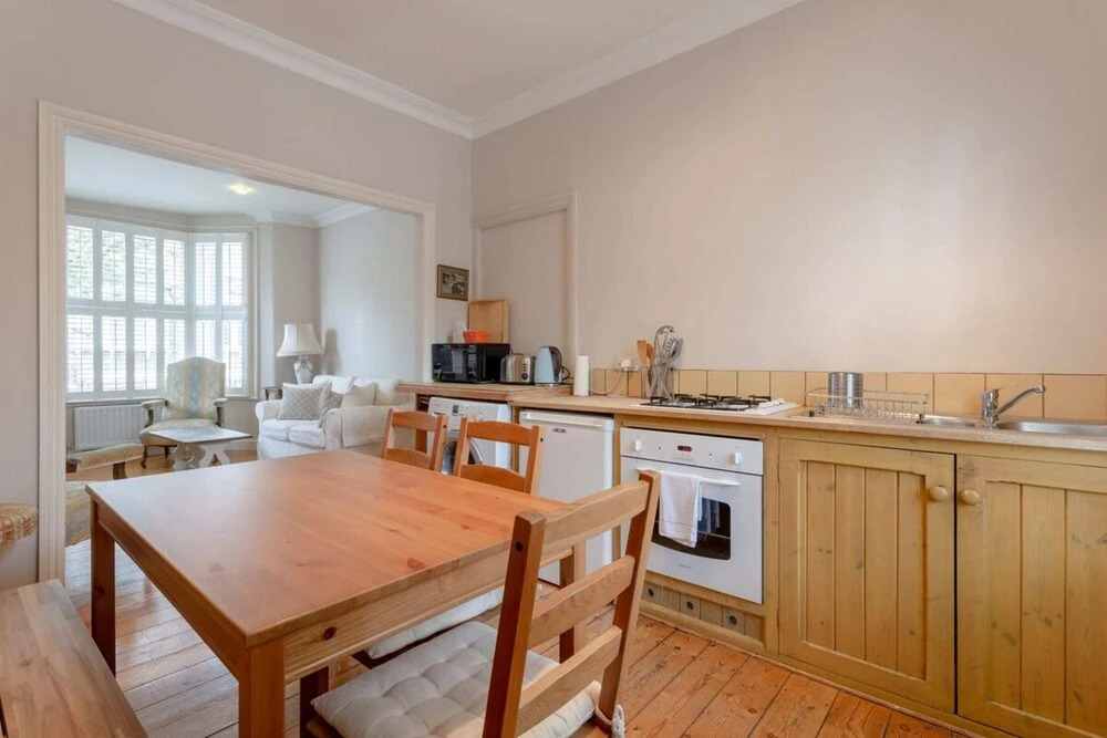 Charming Two Bedroom Home in West London