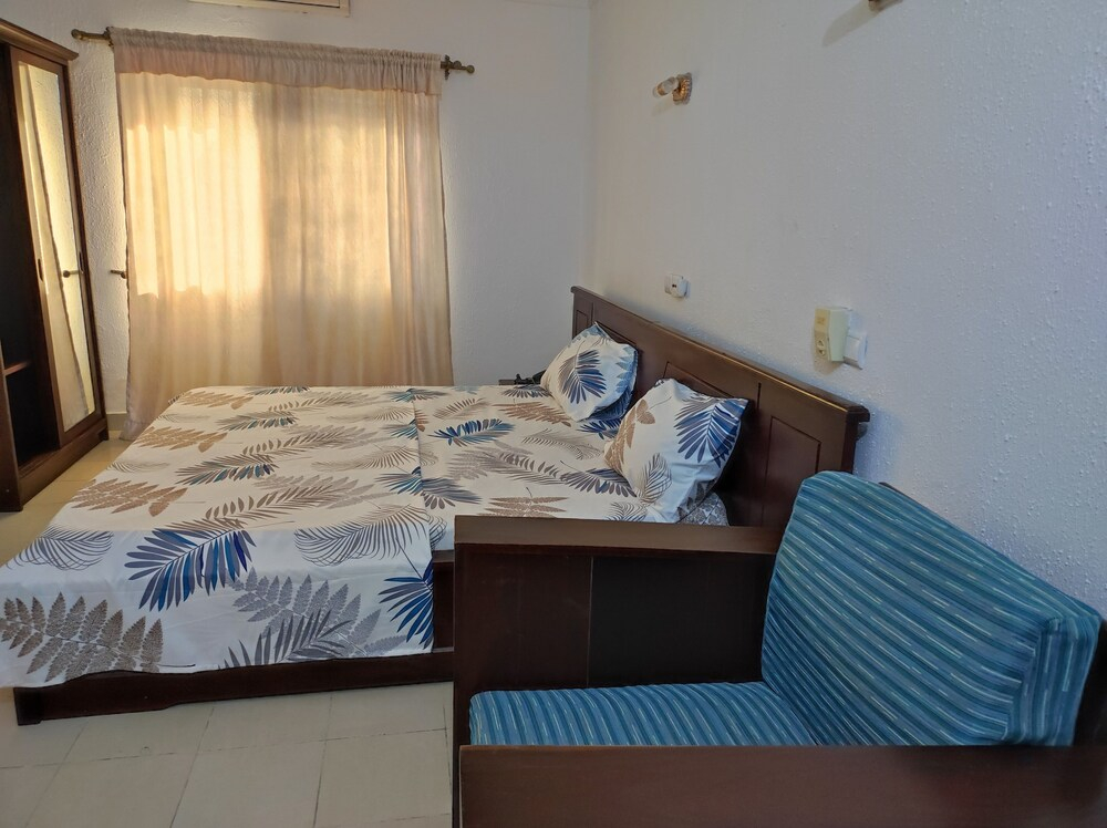 Amazing Grace Hotel
