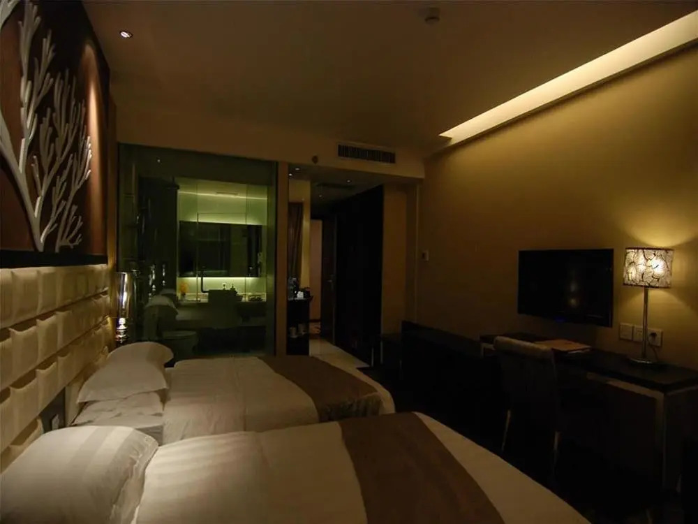 Kunming Long Way Hotel