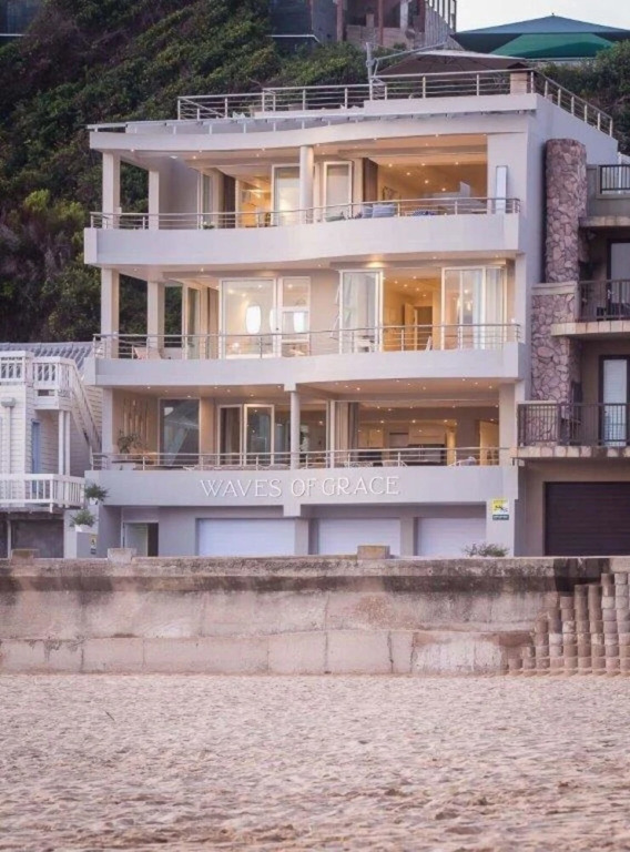 Charming Room With a sea View