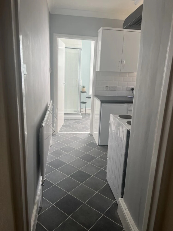 Spacious 1-bed Apartment in the Heart of Herne Bay