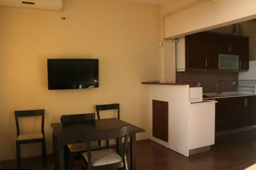Aslan Apartments