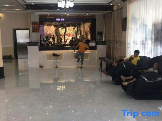 Red-crowned Crane Hotel, Liyang