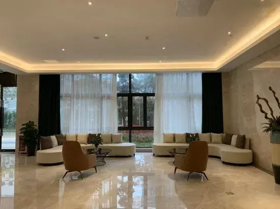Guangzhou Sun Yat-sen University First Hospital Dongshankou Subway Yumi Boutique Apartment