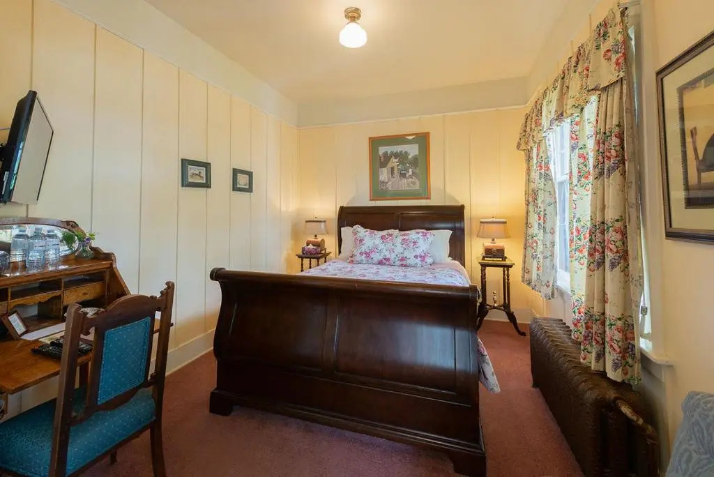 Beaconsfield Bed and Breakfast - Victoria