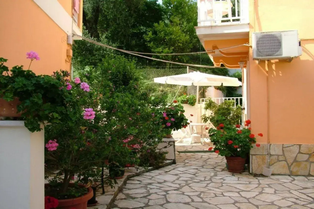 Angelica Hotel
