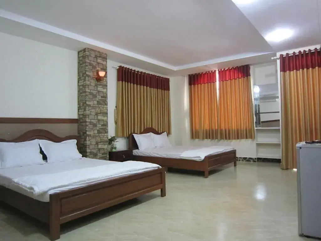 Tan Cuu Long Hotel