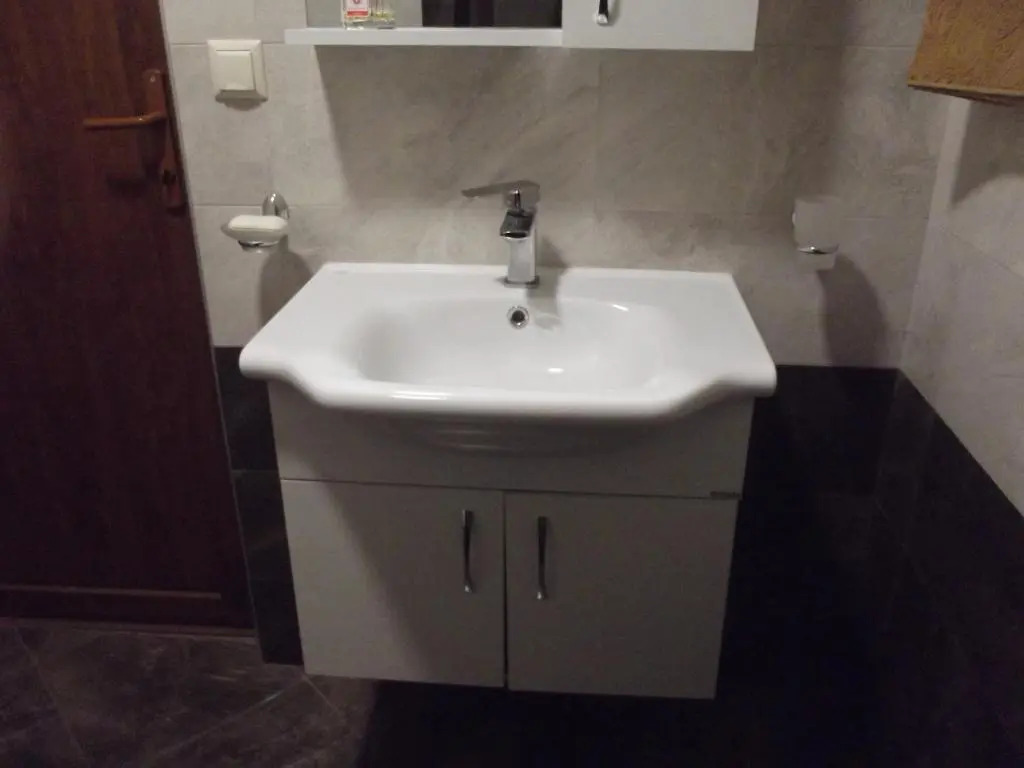 White Hotel Guesthouse