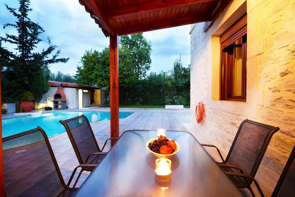 disCrete Villa Loutra