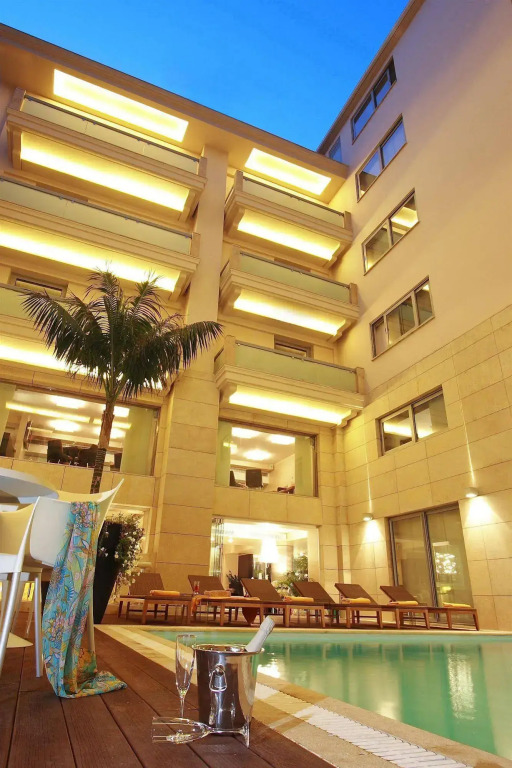 Nafs Hotel