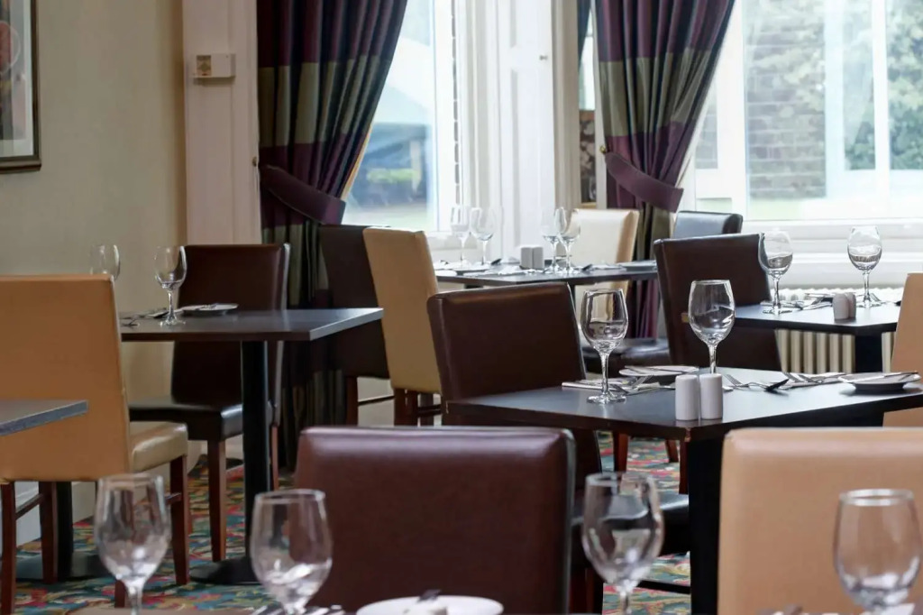Burn Hall Hotel