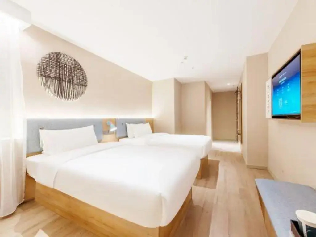 Home Inn (Guangzhou Jiefang Middle Road Gongyuanqian Metro Station)