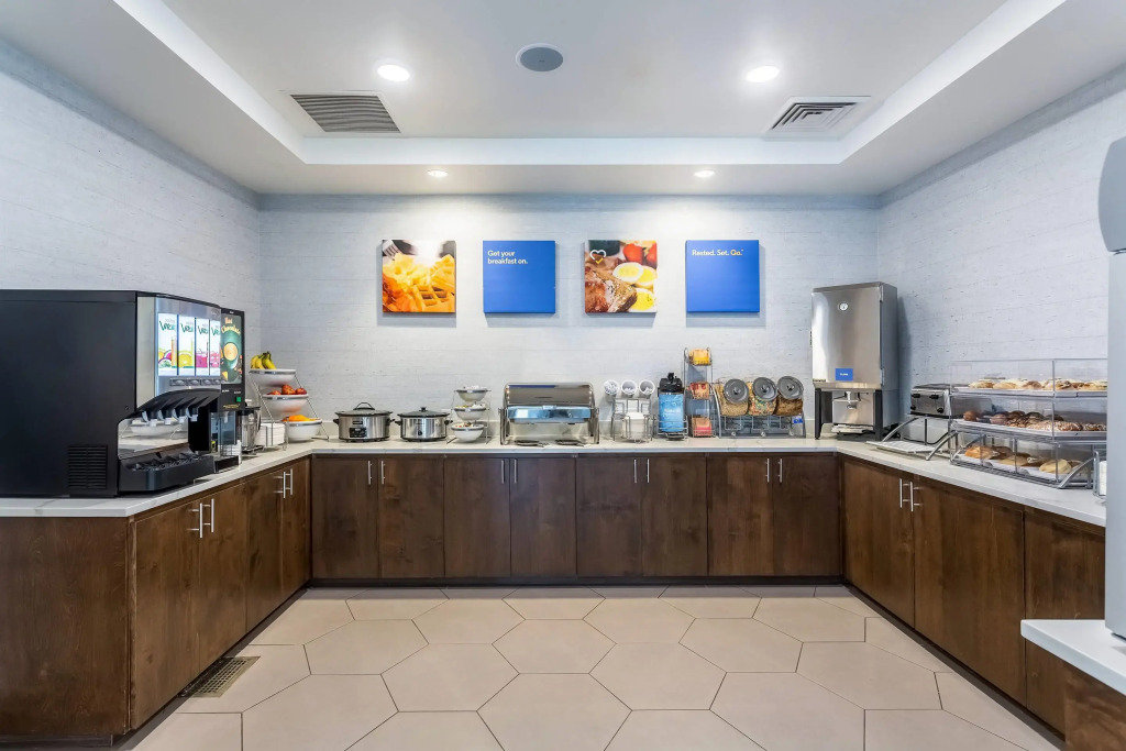 Comfort Inn & Suites Salt Lake City Airport