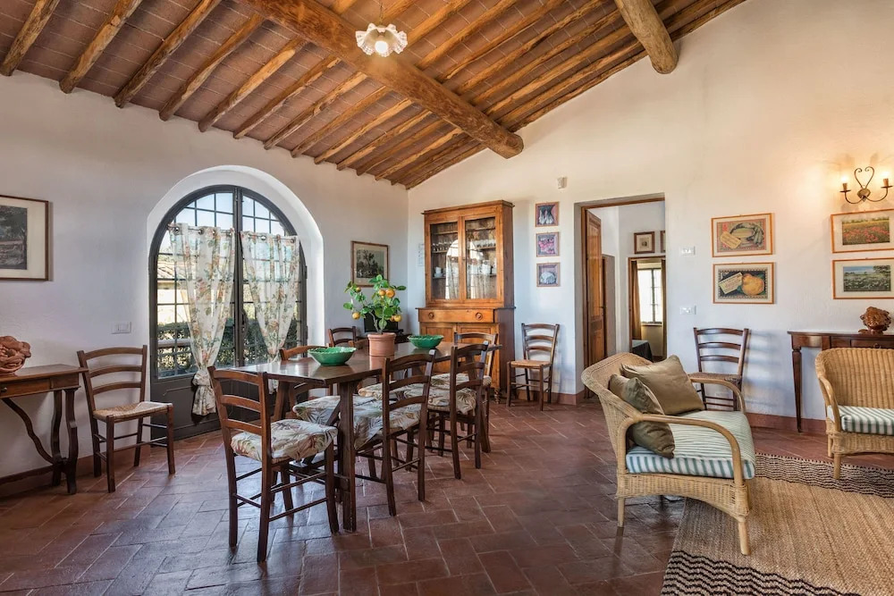 Agriturismo La Papessa - Fattoria Montecchio
