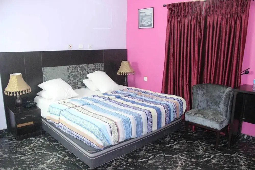 Transtell Suites & Apartments