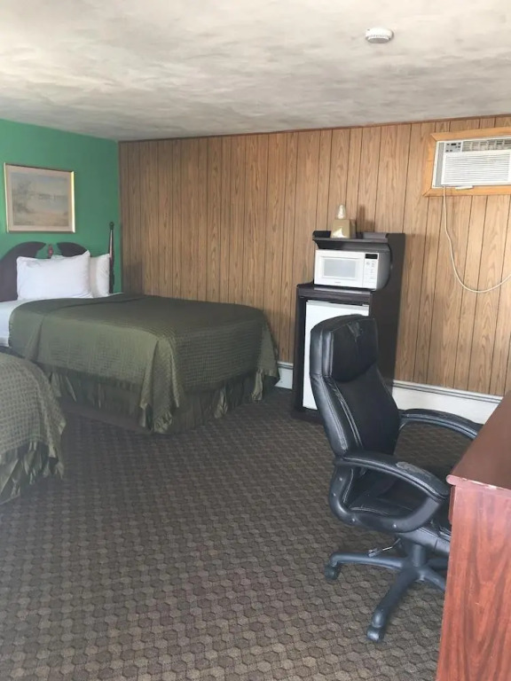 Traveler's Inn Motel