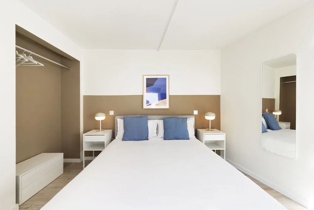 Lisbon Oriente Suites by Olala Homes