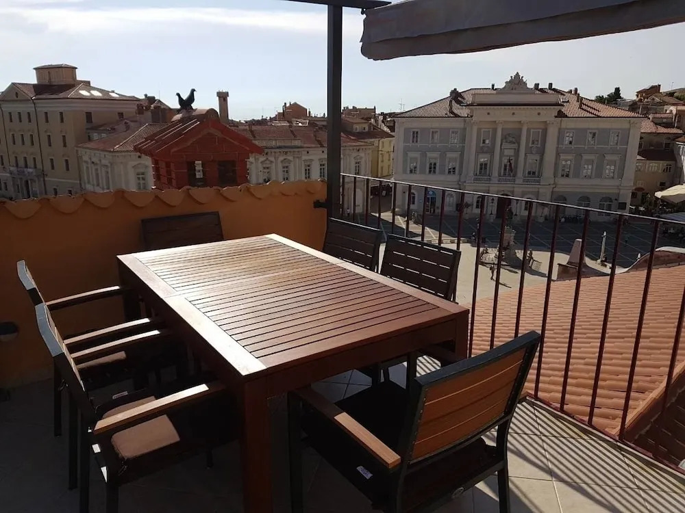 Exclusive View at Tartini Square