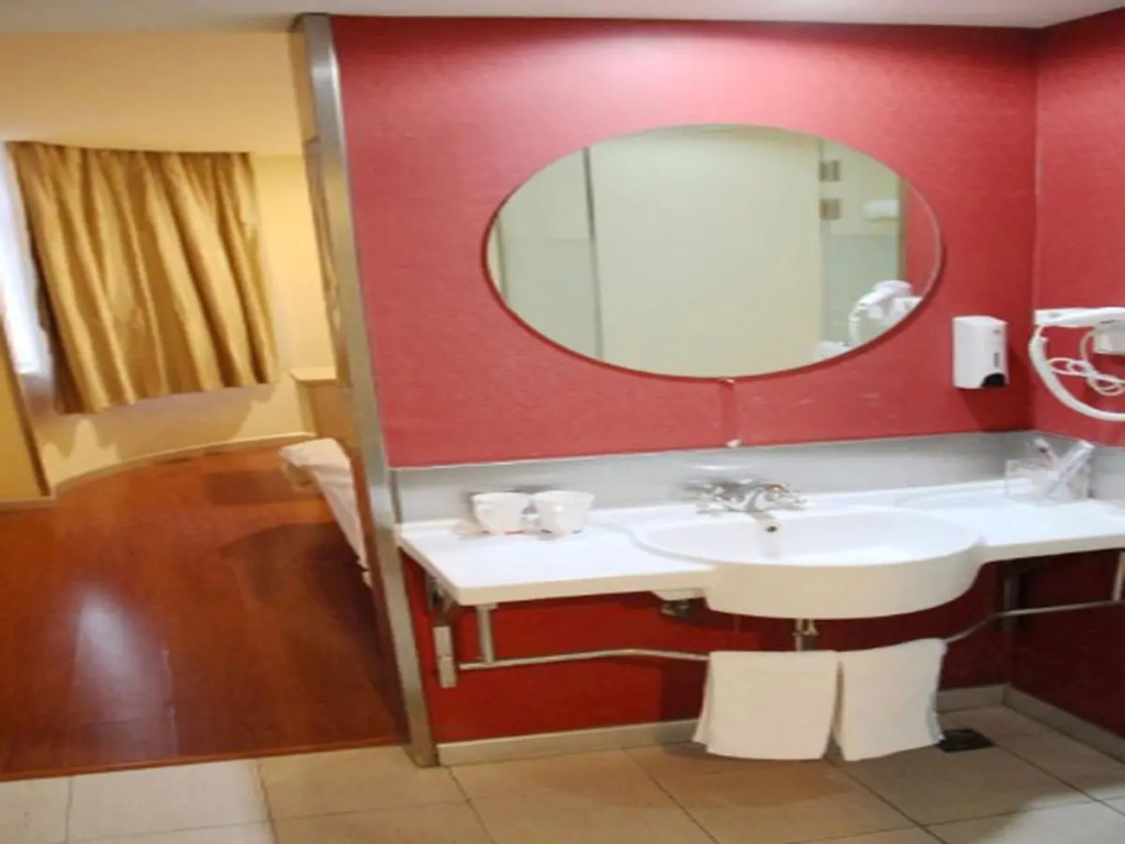 Hanting Hotel South Zhongshan Road