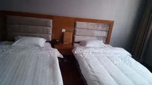 Hexiang Runhe Business Hotel