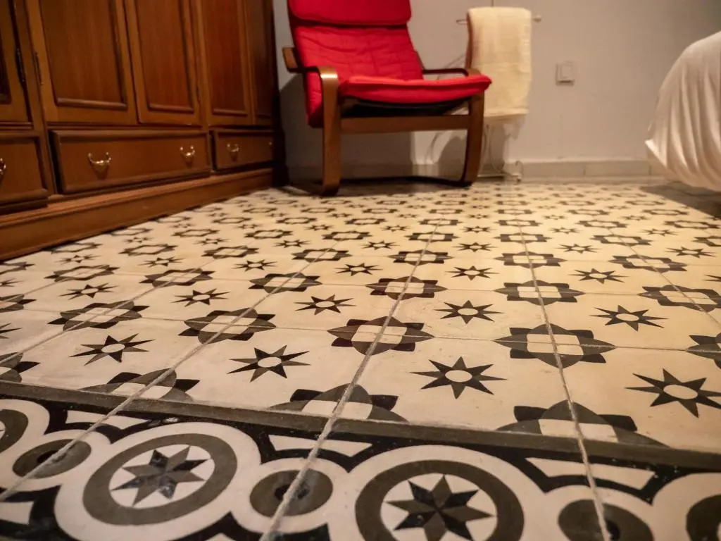 Home in Seville V33-B