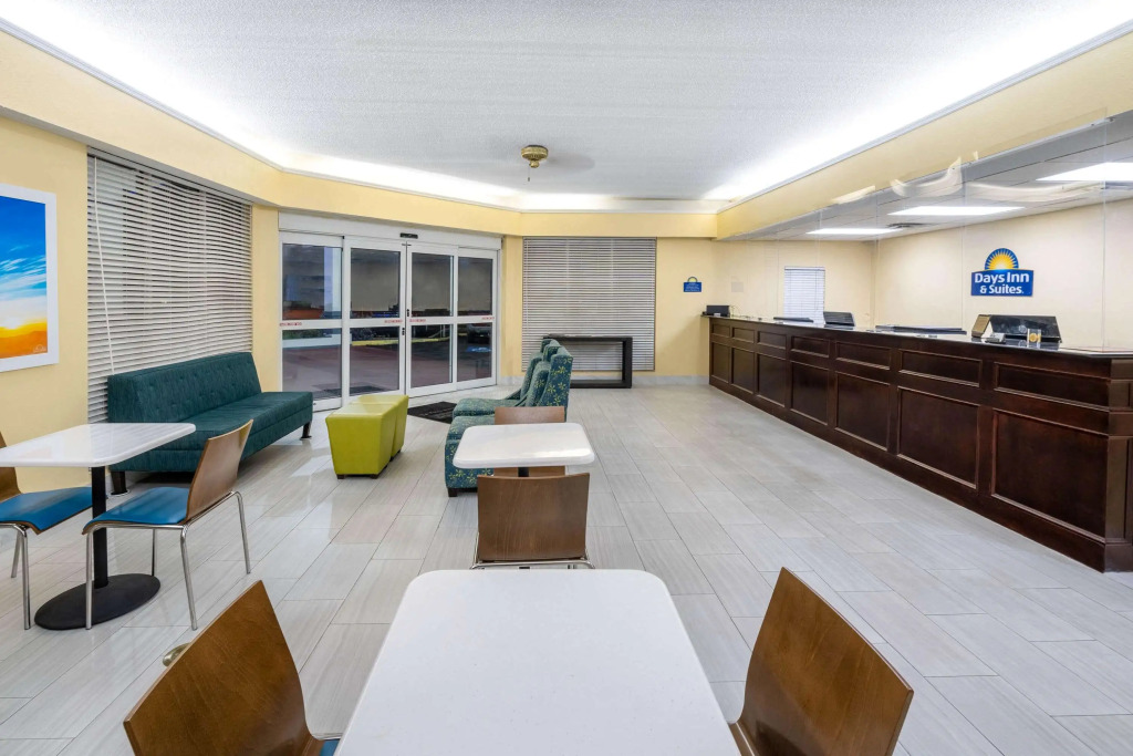 Days Inn by Wyndham Panama City