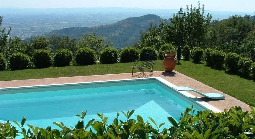 Casa Ivan by PosarelliVillas
