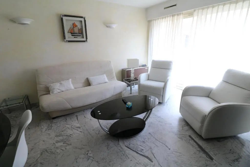2 Bedroom, 2 Bathrooms, 2 Mins From the Croisette, Monod 348