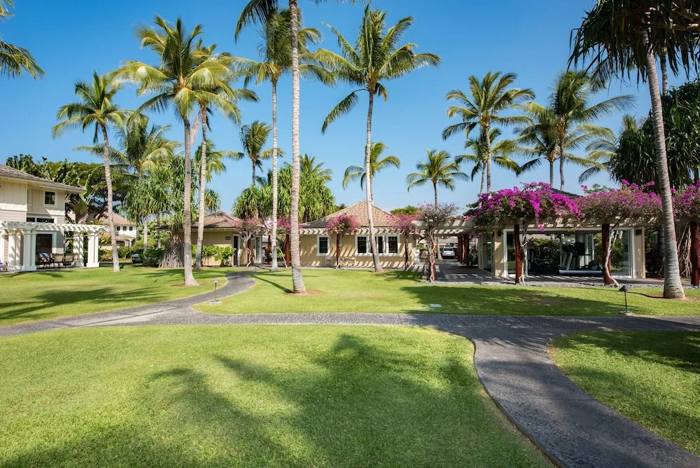 Fairway S Waikoloa F6 3 Bedroom Villa by RedAwning