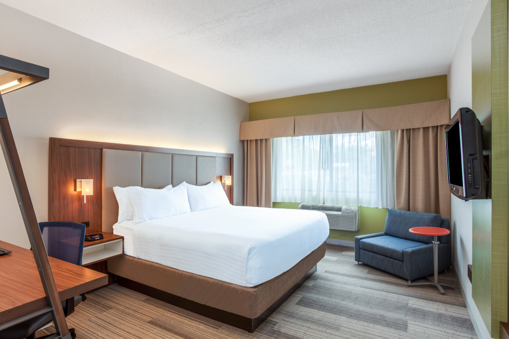 Holiday Inn Express Hauppauge-Long Island by IHG