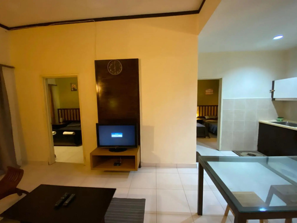 Buluh Inn @ Gold Coast Morib
