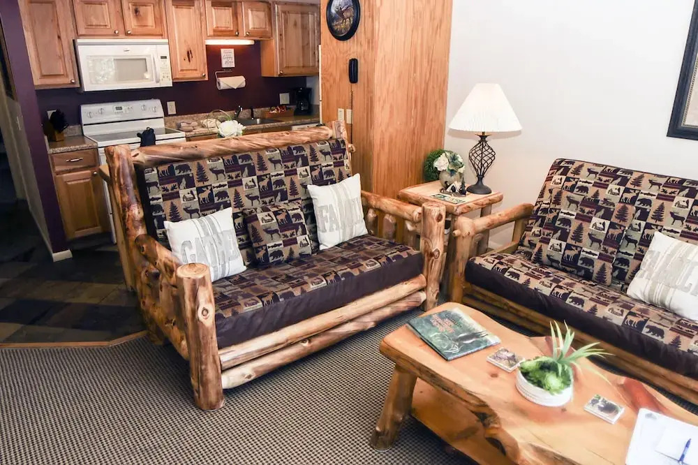 Fawn Valley Inn 1 Bedrooms by Rocky Mountain Resorts