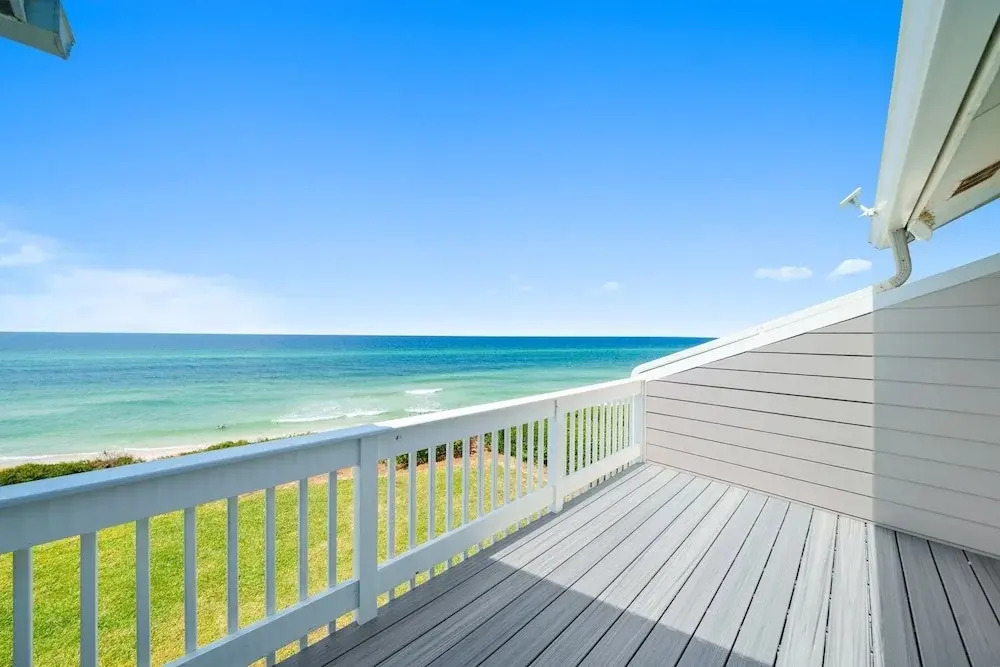 Sol And Sea 2 Bedroom Townhouse by RedAwning