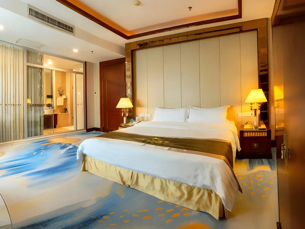Yijian Holiday Hotel