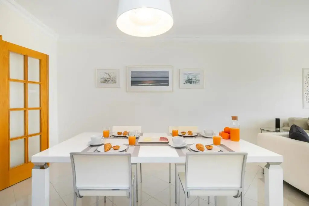 WHome Family Holidays w/ S-Pool, AC, Elevator & Garage