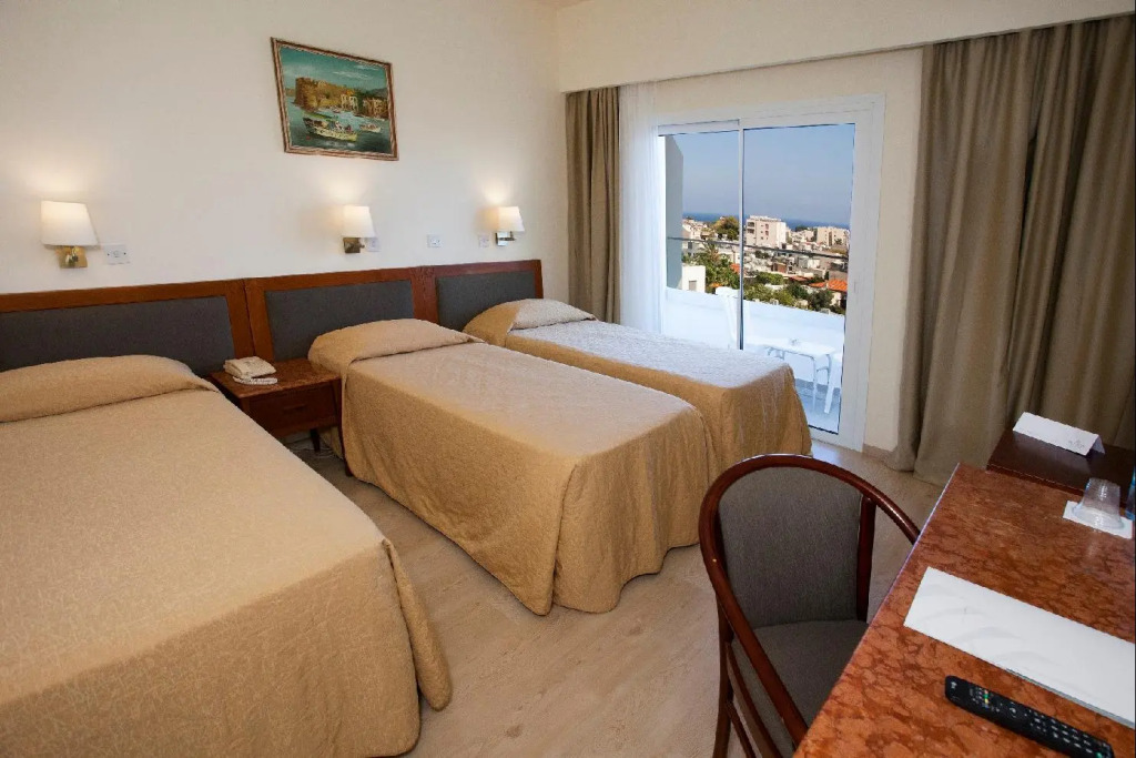Pefkos City Hotel