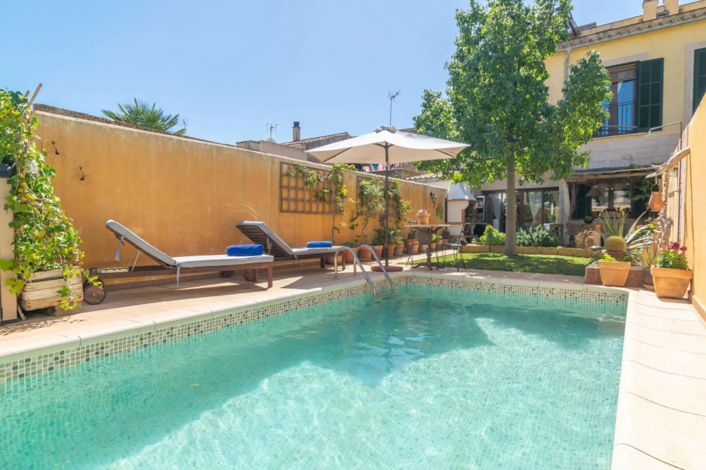 ELS ANGELS - Charming house with private pool Free WiFi