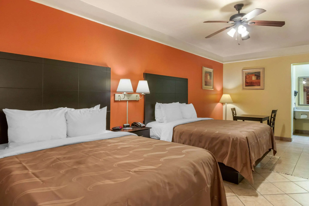 Quality Inn & Suites at The Outlets Mercedes-Weslaco