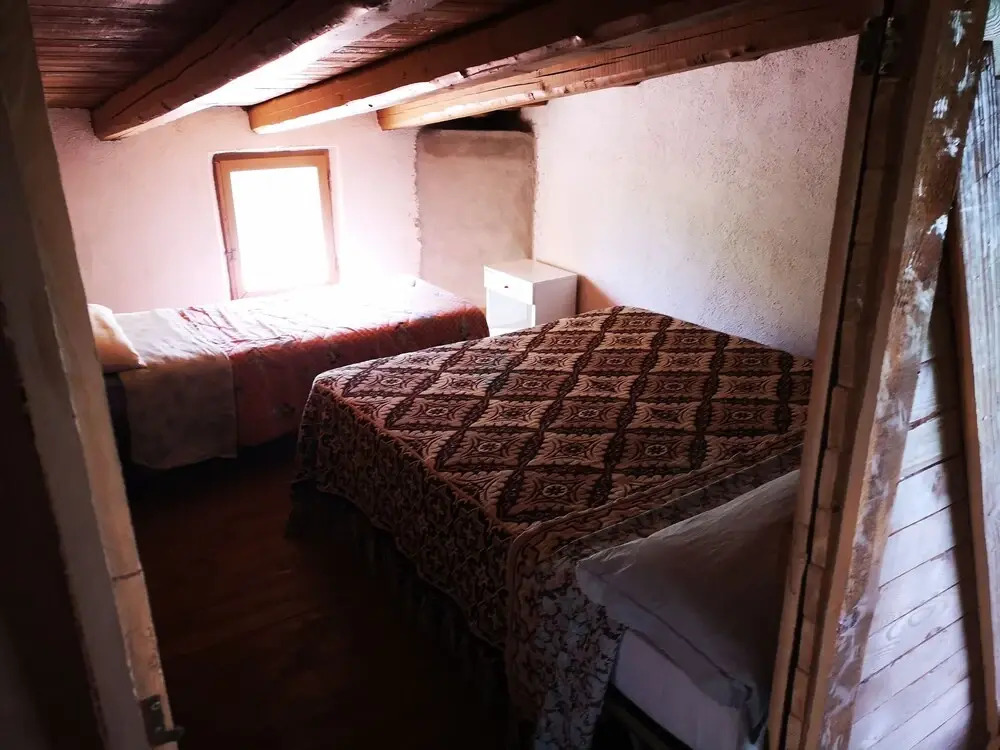 3rd Private Room in the Attic With Shared use of the Swimming Pool