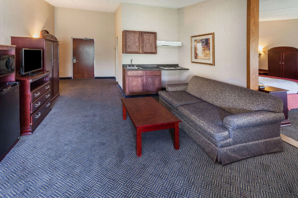 Baymont by Wyndham Michigan City