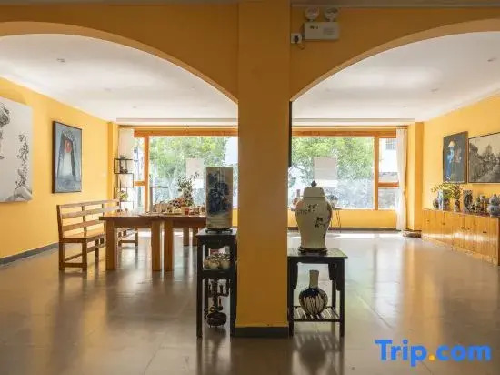 Xidi Huaxipan YouthHostel