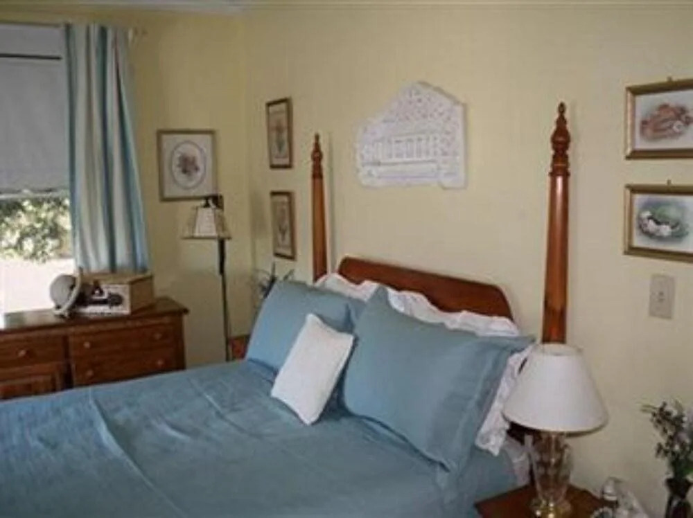 The Glens Falls Inn