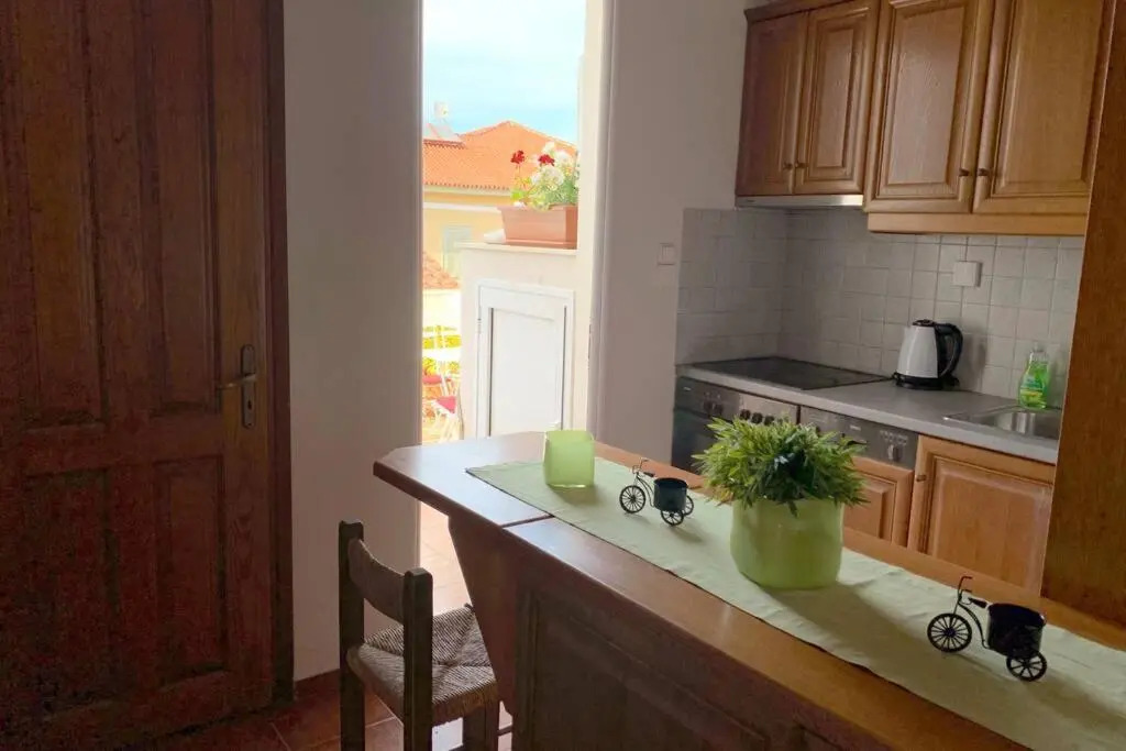 Anassa House