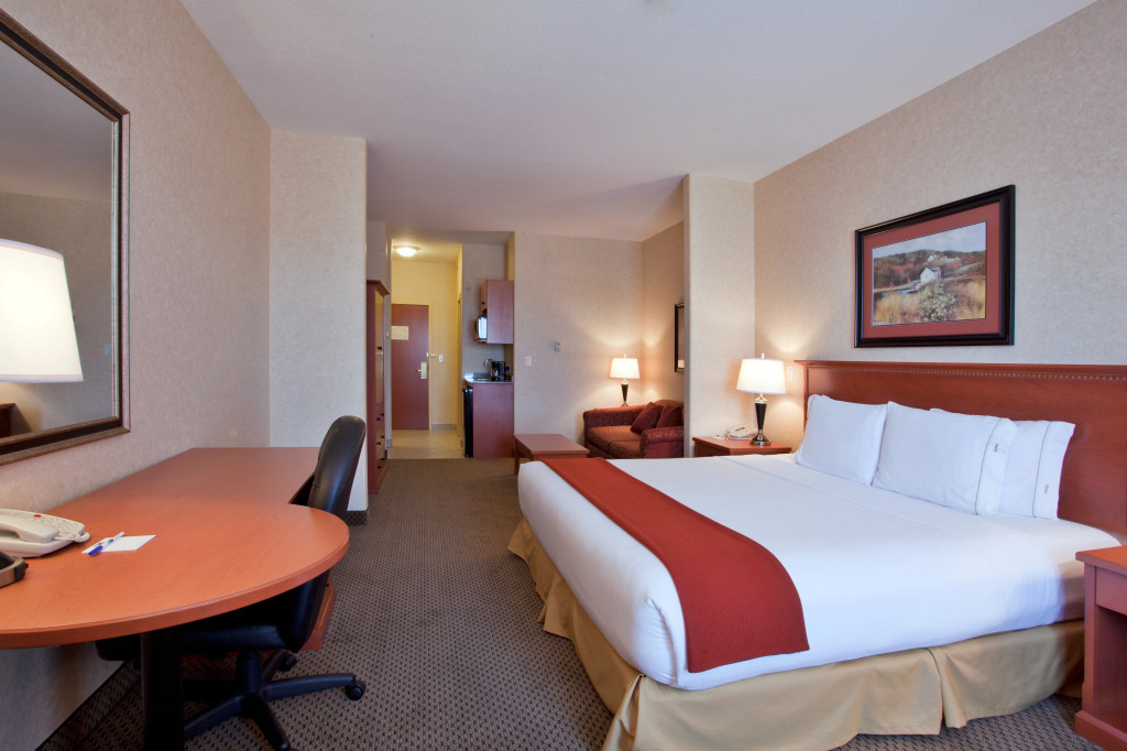 Holiday Inn Express Airdrie by IHG