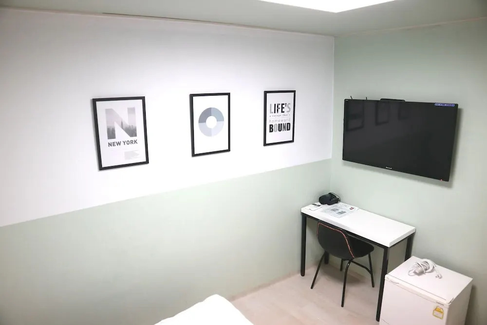 Toy Guesthouse
