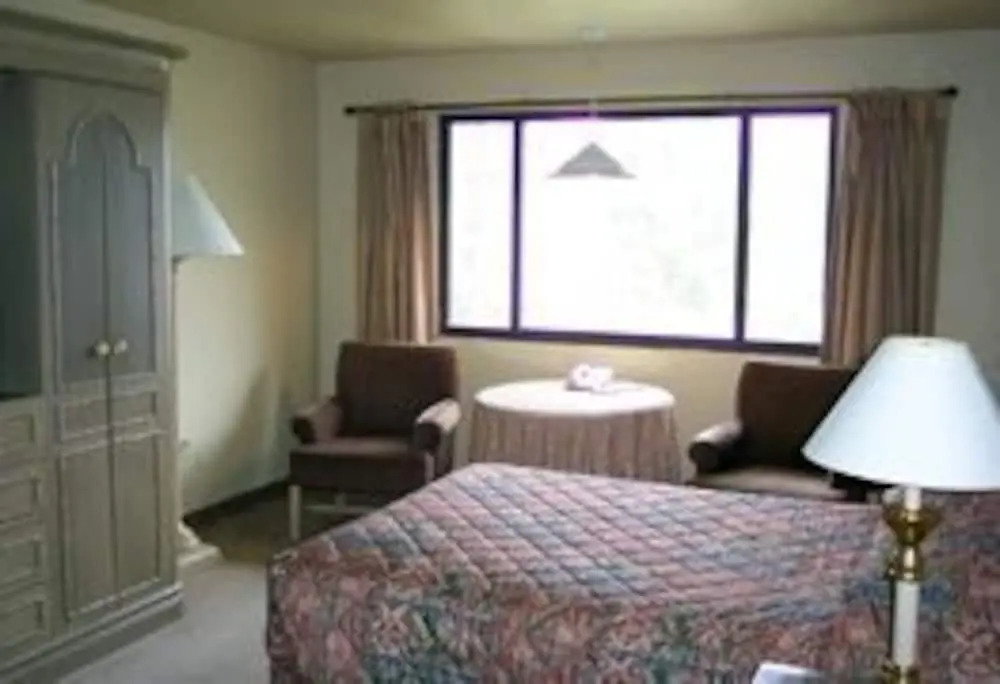The Mariner Motel
