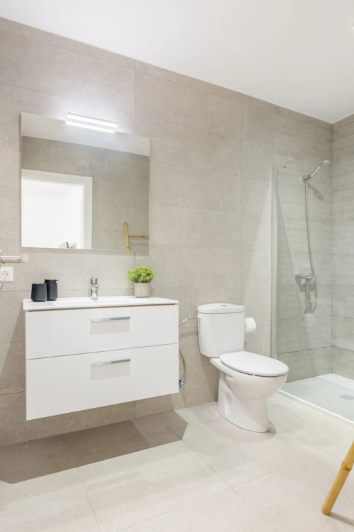 Elegant Serenity at Apartment Carine
