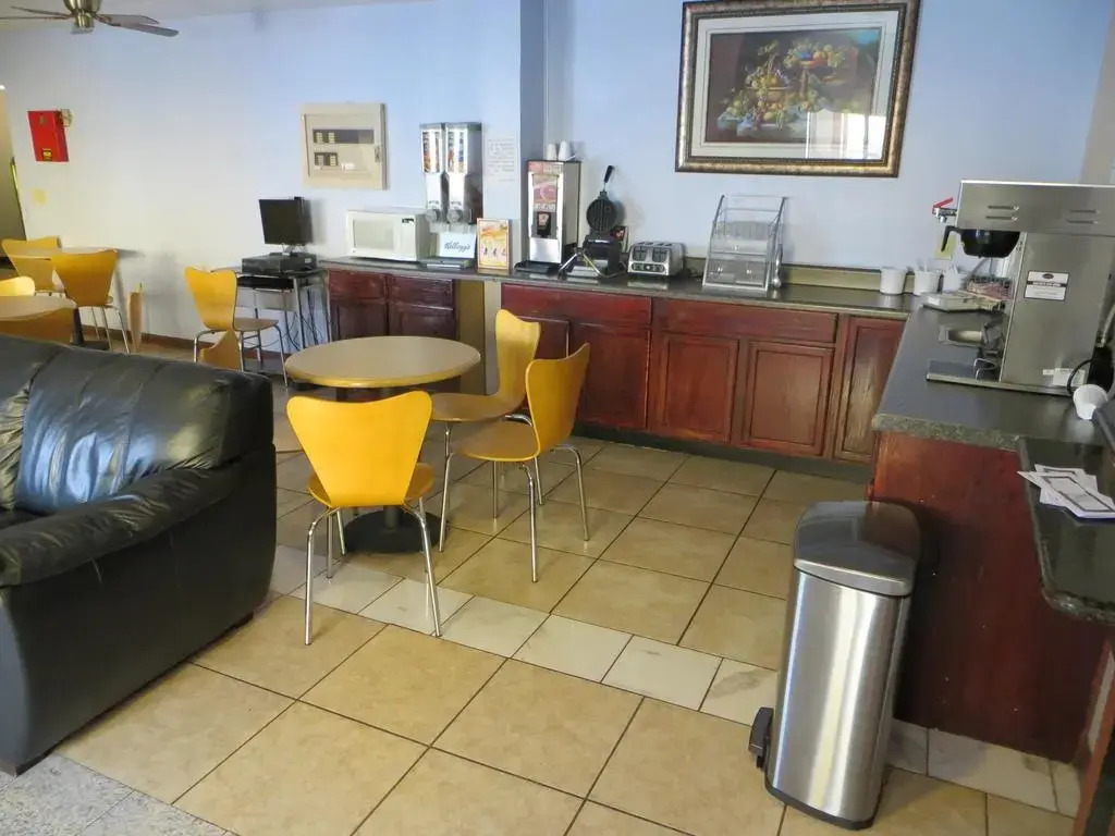 Knights Inn East Memphis