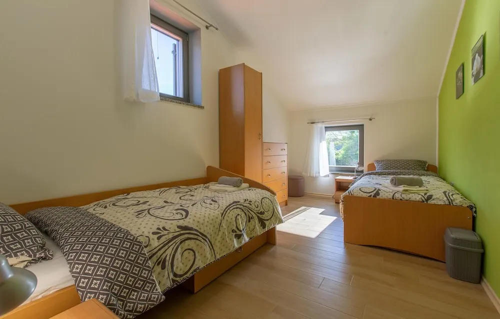 Beautiful Home in Divaca With Wifi and 3 Bedrooms